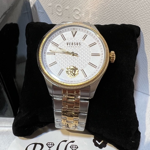 Versace Versus Gold and Silver Watch - Picture 12 of 12